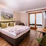 Alpenhotel Bergzauber Hotel 3*